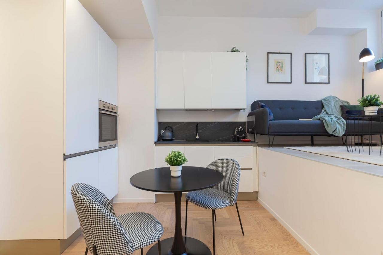 I Host Apartment - Val Strona Milaan Buitenkant foto