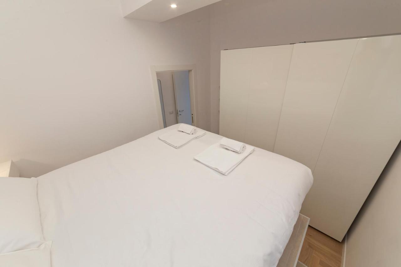 I Host Apartment - Val Strona Milaan Buitenkant foto